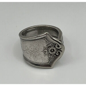 Vintage Silver Tone Artisan Spoon Ring Floral Pattern Size 7 Boho